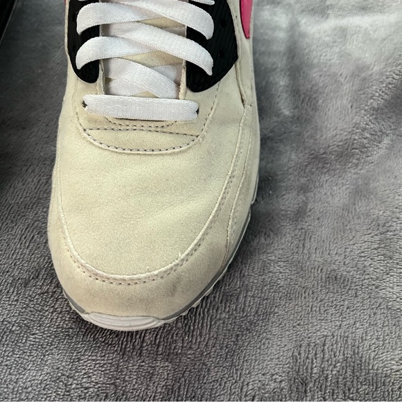 Nike Air Max ID ‘Mama Bear’ Women’s Tan/Pink Sz 8.5 - Picture 10 of 10